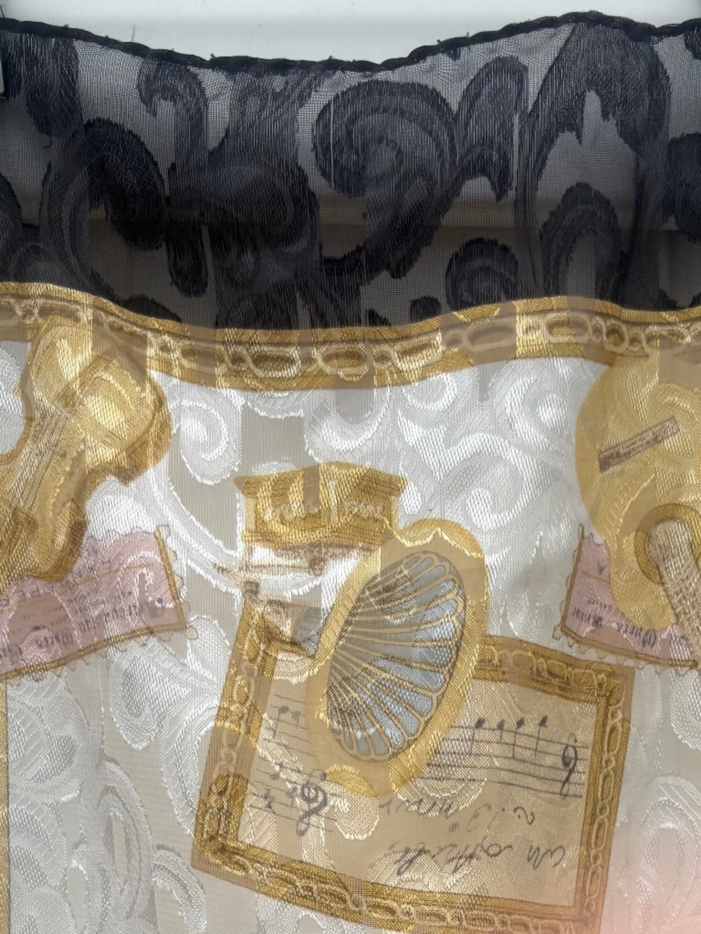 Liz Claiborne Vintage Musical Instrument Print Scarf